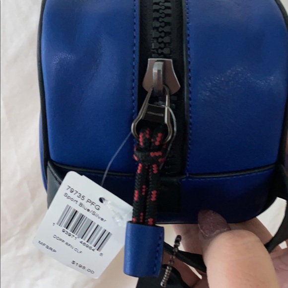 Coach overnight carrier - Picture 3 of 5